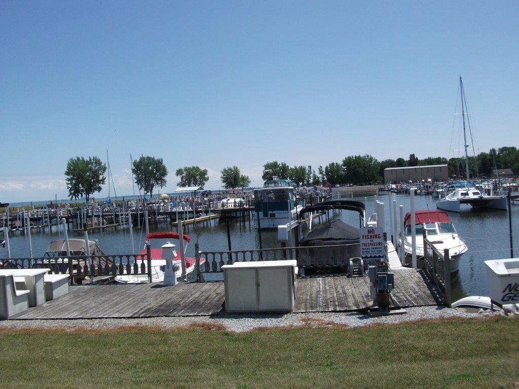 263_linwood_beach_marina.jpg