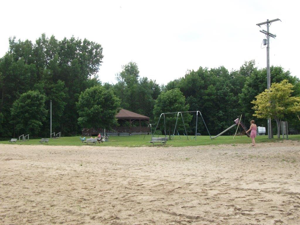 320_pinconning_park.jpg