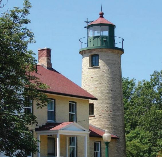 beaver_island_lighthouse_networksnorthwest.jpg