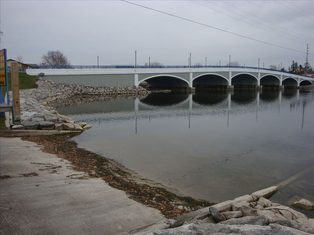 cheboygan_lock_dnr_13.jpg