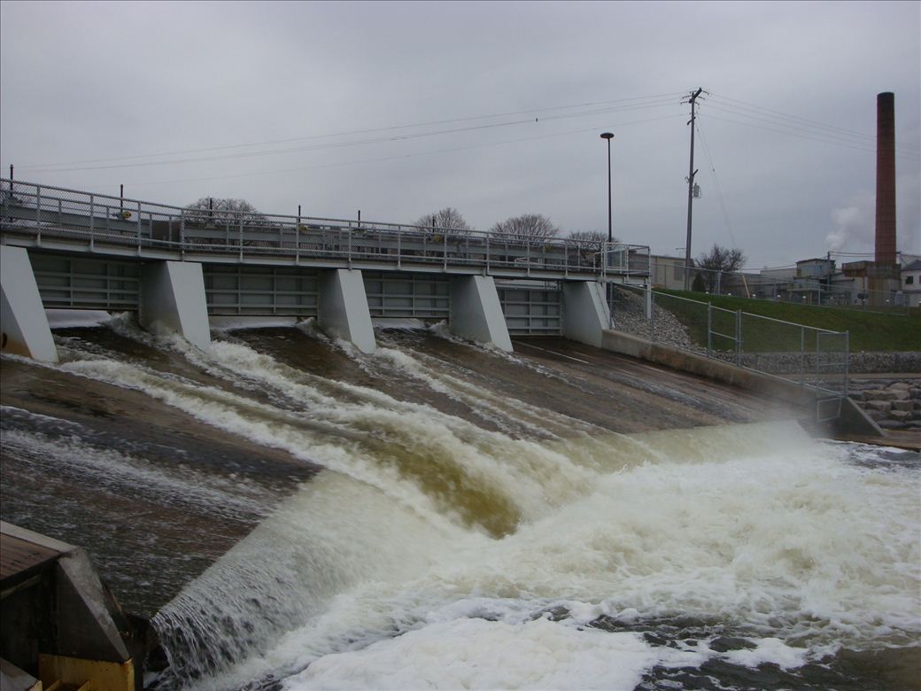 cheboygan_lock_dnr_6.jpg