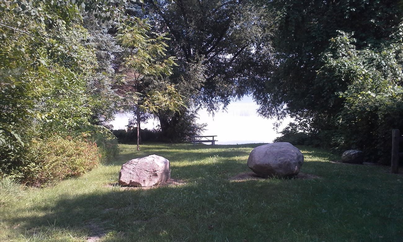 Cottage Dr Rest Stop