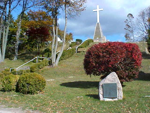 father_marquettes_shrine.jpg
