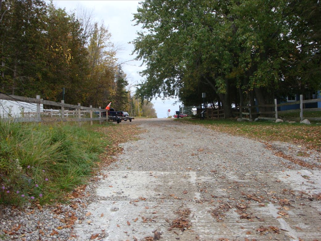 mullettburt_road_end_5.jpg
