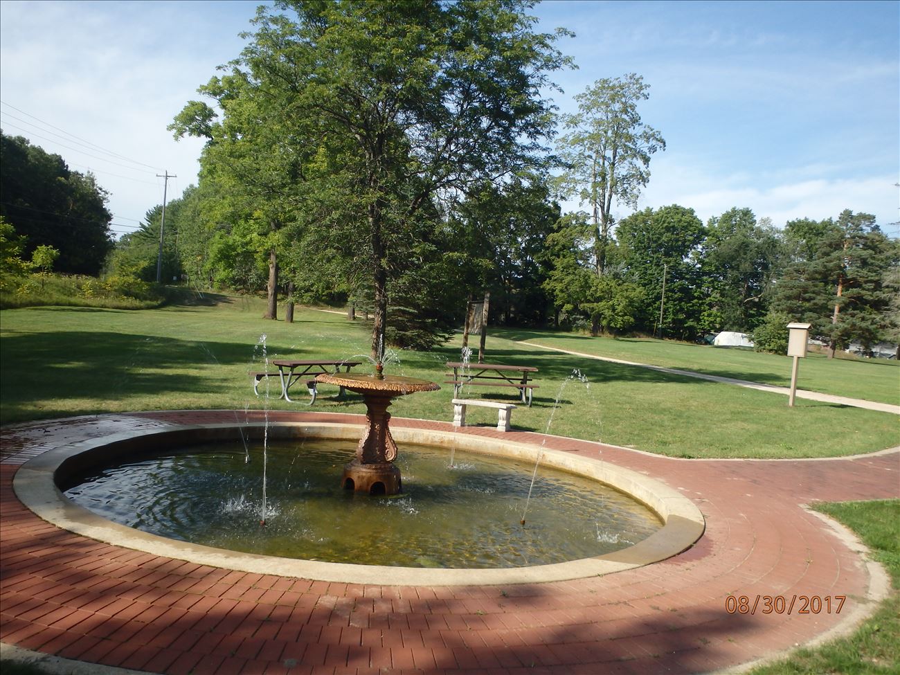 Fountains in Flowing Wells Park