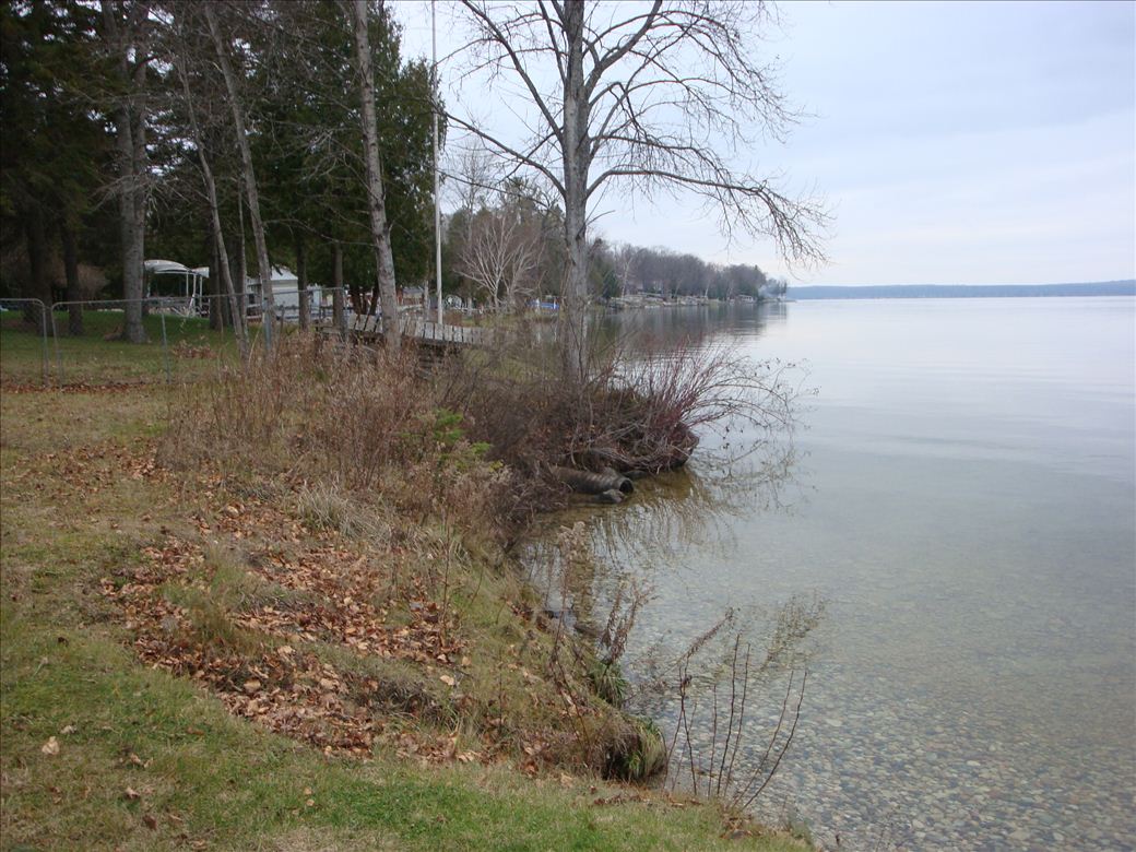 parrott_pointe_road_end_3.jpg