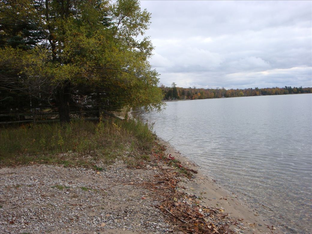 roberts_road_end_3.jpg